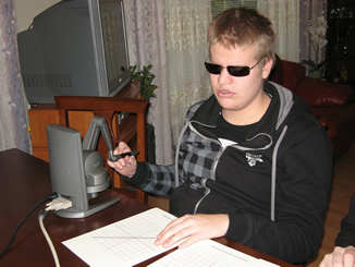 Guðfinnur að nota kerfið